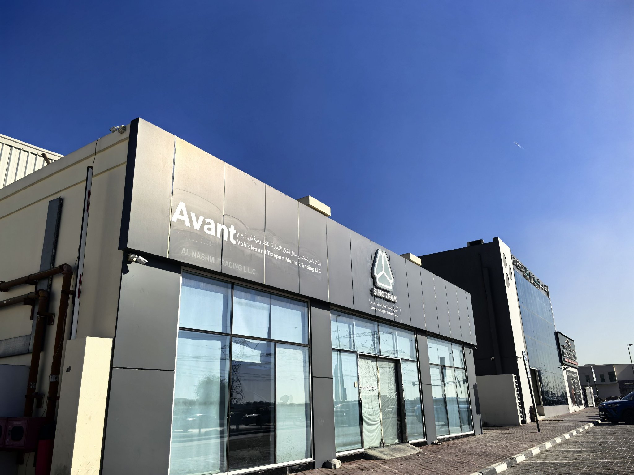 1200辆中国新能源车滞留海峡 迪拜汽车经销商寻求突围