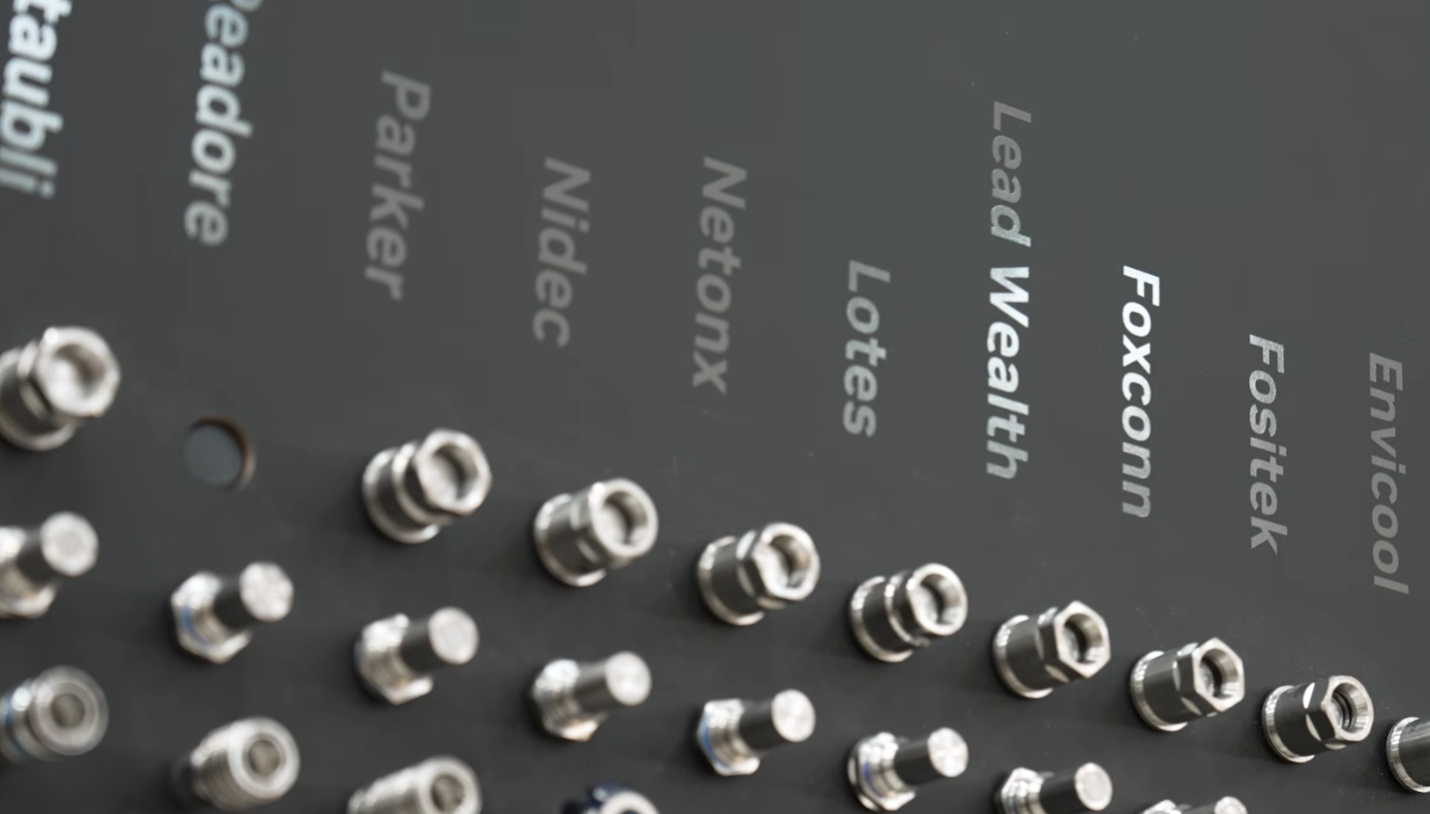 英伟达揭秘Vera Rubin AI系统 能效提升十倍